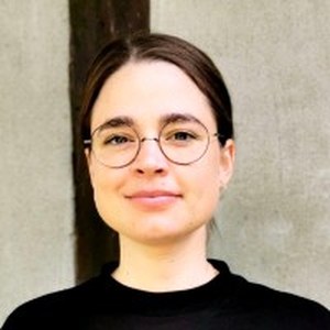 Vera Naumann